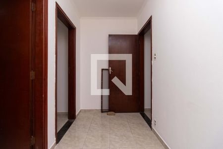 Casa à venda com 340m², 3 quartos e 5 vagas Casa à venda com 340m², 3 quartos e 5 vagasCorredor