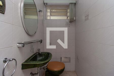 Casa à venda com 340m², 3 quartos e 5 vagas Casa à venda com 340m², 3 quartos e 5 vagasLavabo