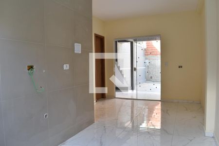 Sala/Cozinha de casa de condomínio para alugar com 1 quarto, 51m² em Campo Comprido, Curitiba