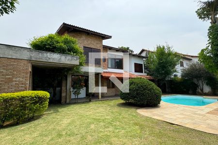 Casa de condomínio à venda com 720m², 3 quartos e 6 vagasPiscina