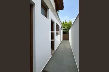 Casa de condomínio à venda com 720m², 3 quartos e 6 vagasCorredor