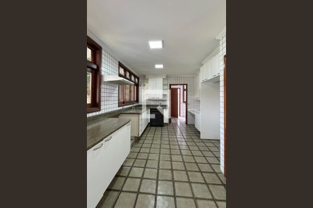 Casa de condomínio à venda com 720m², 3 quartos e 6 vagasCozinha