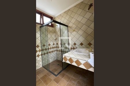 Casa de condomínio à venda com 720m², 3 quartos e 6 vagasBanheiro - Piscina