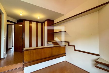 Casa de condomínio à venda com 720m², 3 quartos e 6 vagasSuíte 3