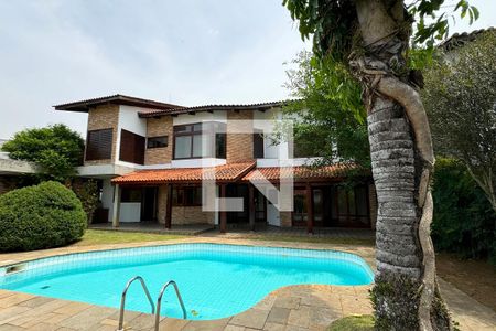 Casa de condomínio à venda com 720m², 3 quartos e 6 vagasPiscina