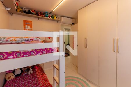 Apartamento à venda com 96m², 4 quartos e 2 vagasQuarto 2