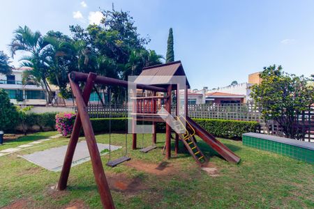 Apartamento à venda com 96m², 4 quartos e 2 vagasÁrea comum - Playground