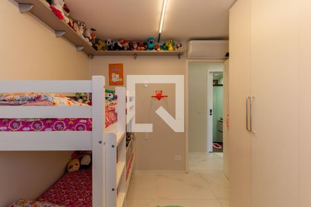 Apartamento à venda com 96m², 4 quartos e 2 vagasQuarto 2