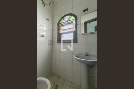 Casa para alugar com 85m², 3 quartos e 1 vaga Casa para alugar com 85m², 3 quartos e 1 vagaBanheiro de Serviço