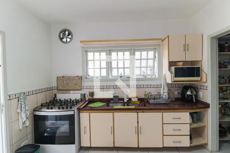 Casa à venda com 150m², 4 quartos e 2 vagas Casa à venda com 150m², 4 quartos e 2 vagasCozinha