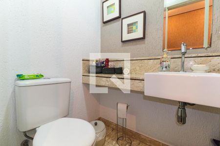 Casa à venda com 150m², 4 quartos e 2 vagas Casa à venda com 150m², 4 quartos e 2 vagasLavabo