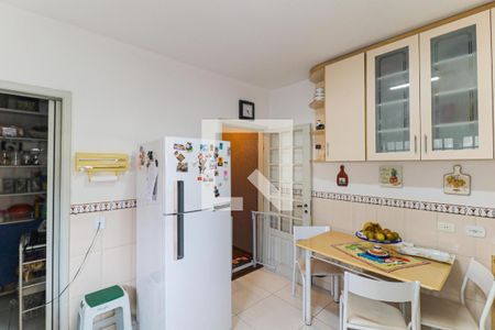 Casa à venda com 150m², 4 quartos e 2 vagas Casa à venda com 150m², 4 quartos e 2 vagasCozinha