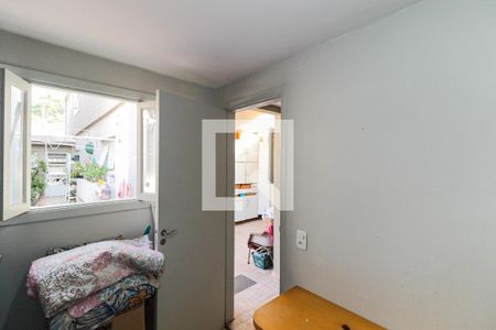 Casa à venda com 150m², 4 quartos e 2 vagas Casa à venda com 150m², 4 quartos e 2 vagasQuarto Serviço