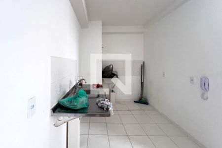 Apartamento para alugar com 35m², 2 quartos e sem vaga Apartamento para alugar com 35m², 2 quartos e sem vagaCozinha e área de serviço