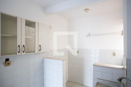 Apartamento à venda com 45m², 2 quartos e 1 vaga Apartamento à venda com 45m², 2 quartos e 1 vagaCozinha e Área de Serviço