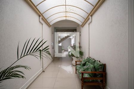 Apartamento à venda com 45m², 2 quartos e 1 vaga Apartamento à venda com 45m², 2 quartos e 1 vagaHall