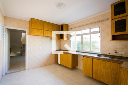Casa à venda com 300m², 3 quartos e 4 vagas