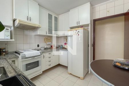 Apartamento à venda com 95m², 3 quartos e 2 vagasCozinha 