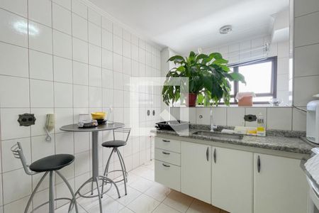 Apartamento à venda com 95m², 3 quartos e 2 vagasCozinha 