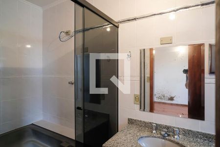 Apartamento à venda com 191m², 2 quartos e 2 vagasBanheiro da suíte