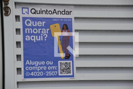 Casa à venda com 435m², 4 quartos e 8 vagas Casa à venda com 435m², 4 quartos e 8 vagasPlaca