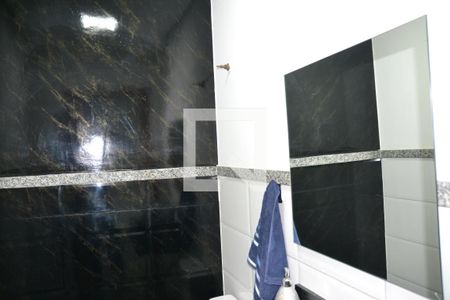 Casa à venda com 435m², 4 quartos e 8 vagas Casa à venda com 435m², 4 quartos e 8 vagasBanheiro