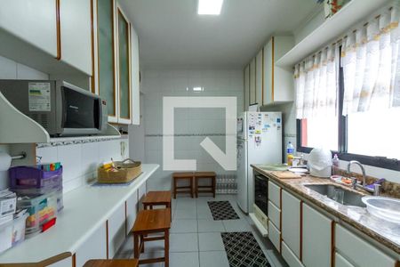 Apartamento à venda com 228m², 3 quartos e 2 vagas Apartamento à venda com 228m², 3 quartos e 2 vagasCozinha