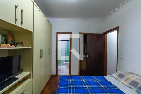 Apartamento à venda com 228m², 3 quartos e 2 vagas Apartamento à venda com 228m², 3 quartos e 2 vagasSuíte 1