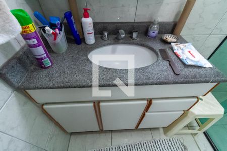 Apartamento à venda com 228m², 3 quartos e 2 vagas Apartamento à venda com 228m², 3 quartos e 2 vagasBanheiro da Suíte 1