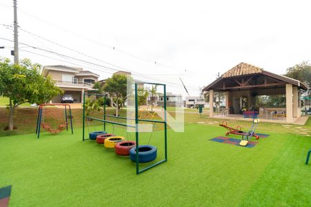 Casa de condomínio à venda com 215m², 3 quartos e 4 vagas Casa de condomínio à venda com 215m², 3 quartos e 4 vagasÁrea comum - Playground