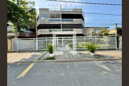 Apartamento à venda com 140m², 3 quartos e 3 vagas Apartamento à venda com 140m², 3 quartos e 3 vagasFachada