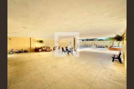 Apartamento à venda com 140m², 3 quartos e 3 vagas Apartamento à venda com 140m², 3 quartos e 3 vagasÁrea comum