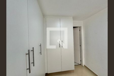 Apartamento à venda com 140m², 3 quartos e 3 vagas Apartamento à venda com 140m², 3 quartos e 3 vagasÁrea de Serviço