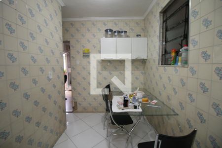 Casa à venda com 250m², 2 quartos e 4 vagasCozinha e Copa