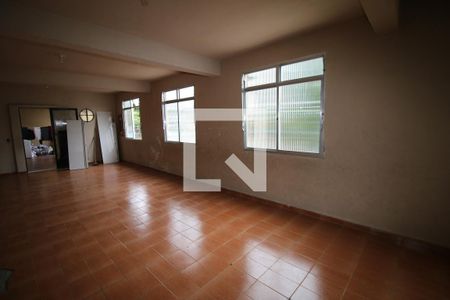 Casa à venda com 250m², 2 quartos e 4 vagasTerraço