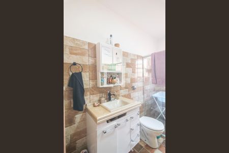 Casa à venda com 112m², 2 quartos e 1 vagaBanheiro