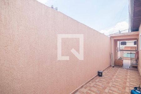 Casa à venda com 112m², 2 quartos e 1 vagaQuintal