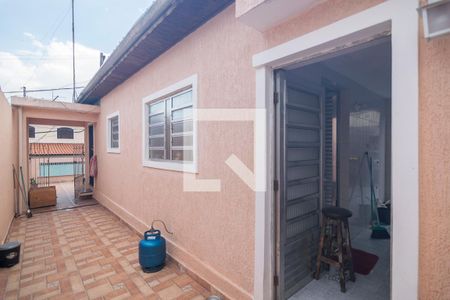 Casa à venda com 112m², 2 quartos e 1 vagaQuintal