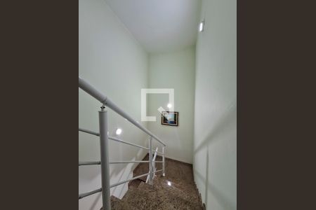 Casa de condomínio à venda com 134m², 3 quartos e 2 vagas Casa de condomínio à venda com 134m², 3 quartos e 2 vagasHall