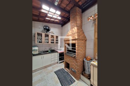 Casa de condomínio à venda com 134m², 3 quartos e 2 vagas Casa de condomínio à venda com 134m², 3 quartos e 2 vagasÁrea comum - Churrasqueira