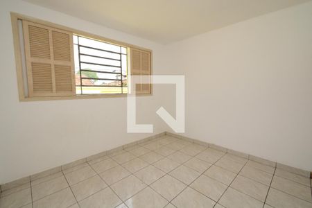 Quarto 1 de casa para alugar com 2 quartos, 150m² em Cidade Dutra, São Paulo