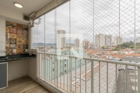 Varanda  de apartamento para alugar com 2 quartos, 47m² em Vila Galvão, São Paulo