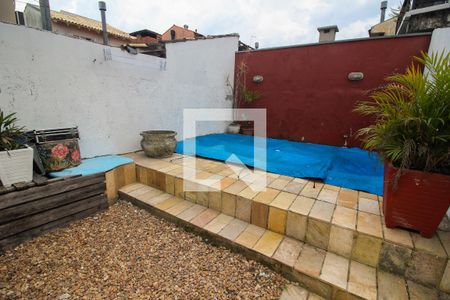 Casa à venda com 106m², 3 quartos e 1 vagaPiscina