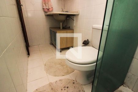 Casa à venda com 106m², 3 quartos e 1 vagaBanheiro