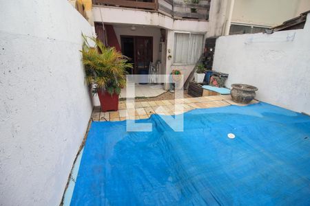 Casa à venda com 106m², 3 quartos e 1 vagaPiscina