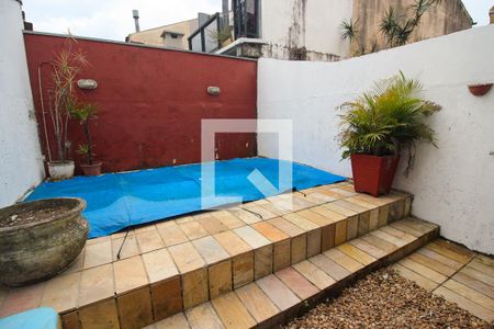 Casa à venda com 106m², 3 quartos e 1 vagaPiscina