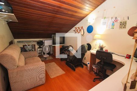 Casa à venda com 106m², 3 quartos e 1 vagaEscritório