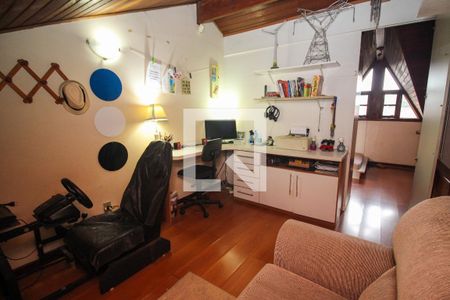 Casa à venda com 106m², 3 quartos e 1 vagaEscritório