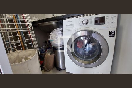 Apartamento à venda com 155m², 3 quartos e 2 vagas Apartamento à venda com 155m², 3 quartos e 2 vagasÁrea de Serviço