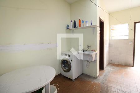 Casa à venda com 144m², 3 quartos e 2 vagasÁrea de Serviço